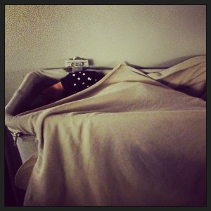 Victoire: dormir dans un carton