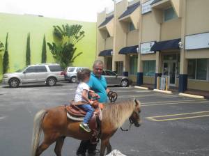 Animals farm day, que d'emotions.. mais elle a surmonte sa peur: bravo ma cherie!